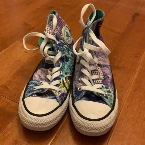 Converse Chuck Taylor All Star High Top Shoes Women's Size 6 MulticolorFloral - Picture 1 of 6